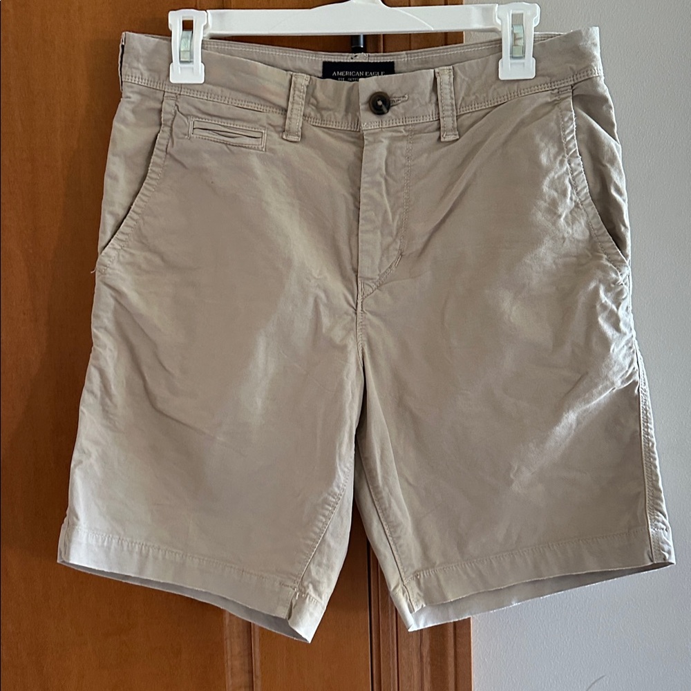 American Eagle Outfitters Tan Next level Flex Shorts. 29” waist